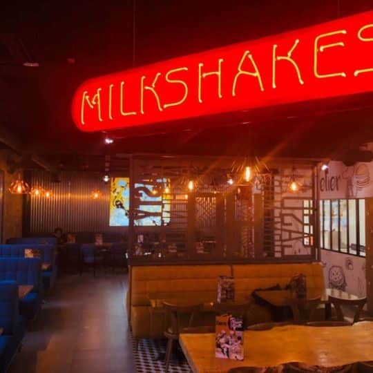PPG Milkshake Aydınlatmalı Tabela