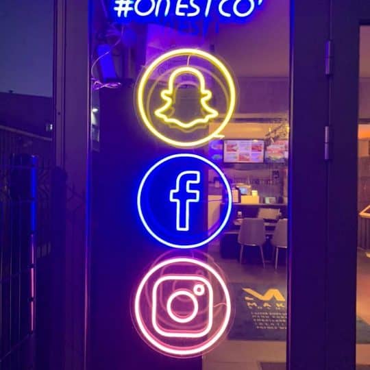 Signalisation sur les réseaux sociaux