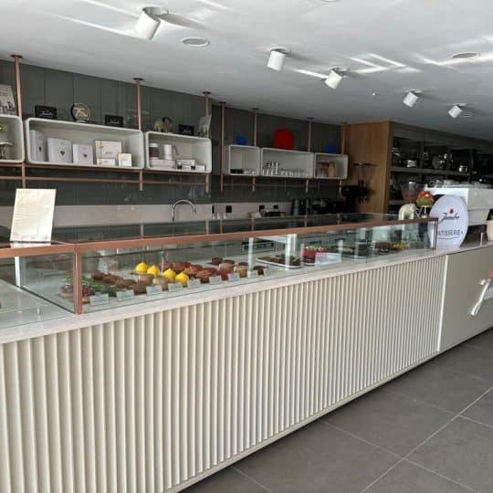 Vitrine réfrigérée pour pâtisserie